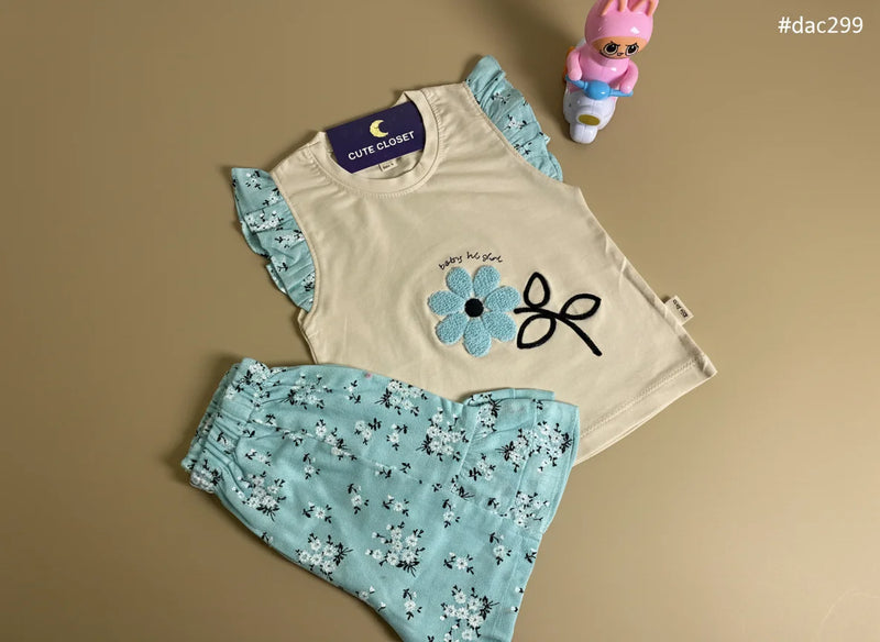 Baby Girl T-Shirt & Short Set" Embroidered Flower